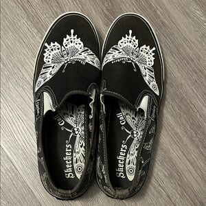 VINTAGE Skechers CALI Black and White 💀  🦋 Slip-Ons 8.5